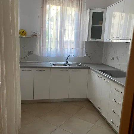 Semesterbostad Vicino Al Mare! Vlorë